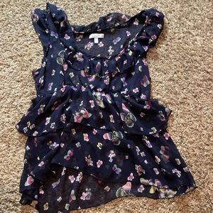 Floral shirt. Size M